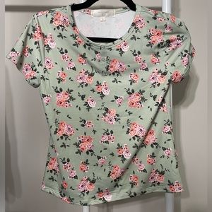 Green flower T-shirt